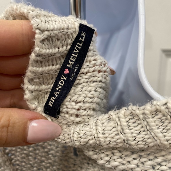 Brandy Melville Knit Sweater - Picture 7 of 7